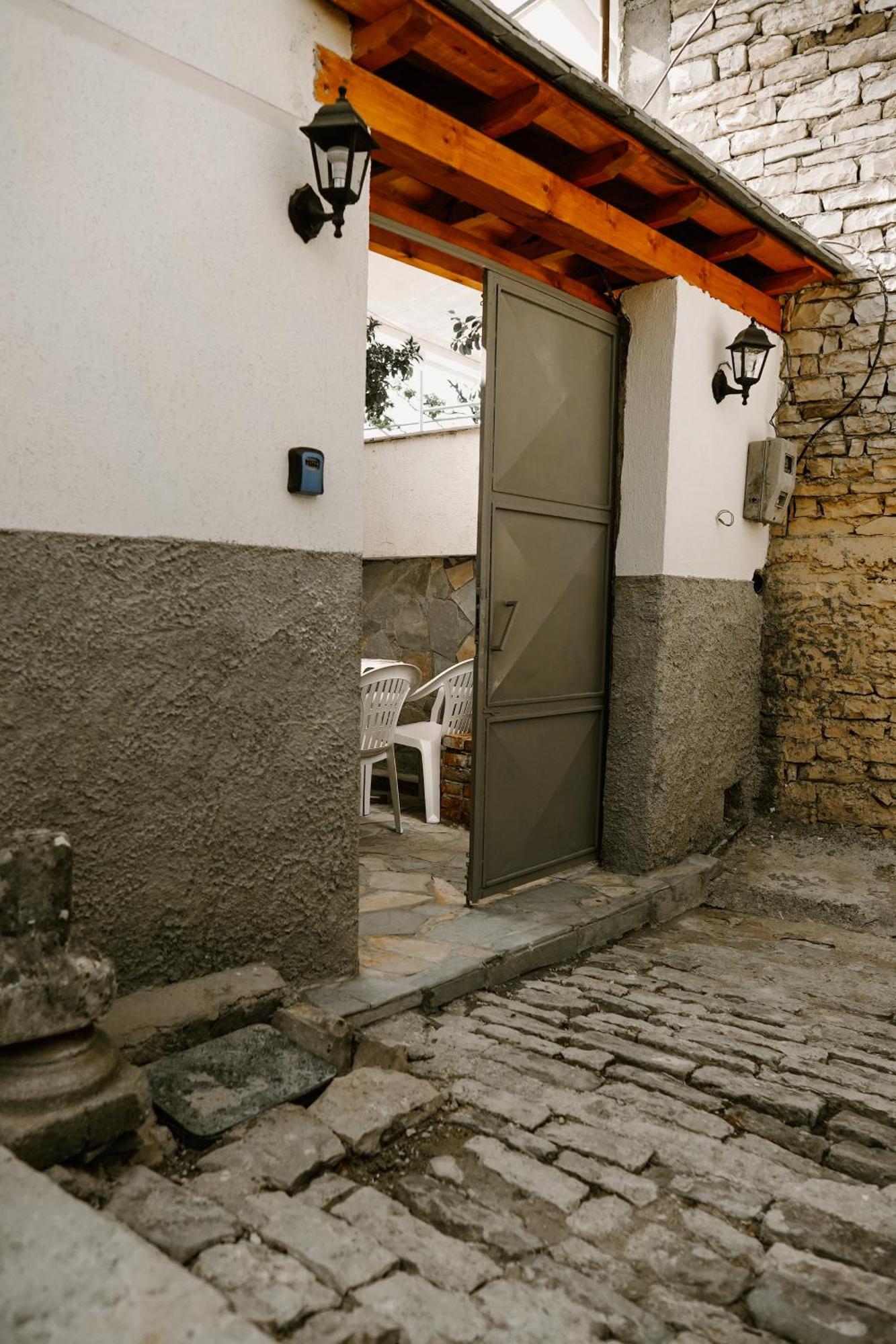 Apartamento Daors House Gjirokastër Exterior foto